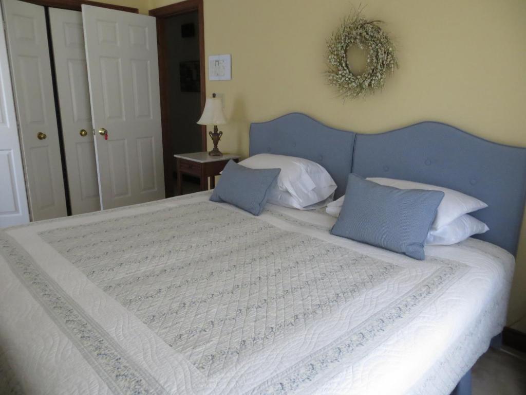 Cedar Gables Bed & Breakfast Niagara-on-the-Lake Camera foto
