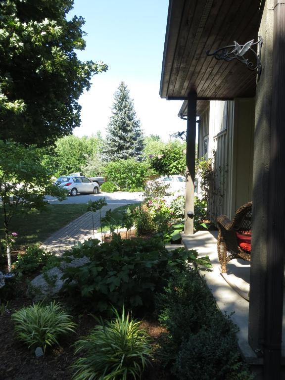 Cedar Gables Bed & Breakfast Niagara-on-the-Lake Esterno foto